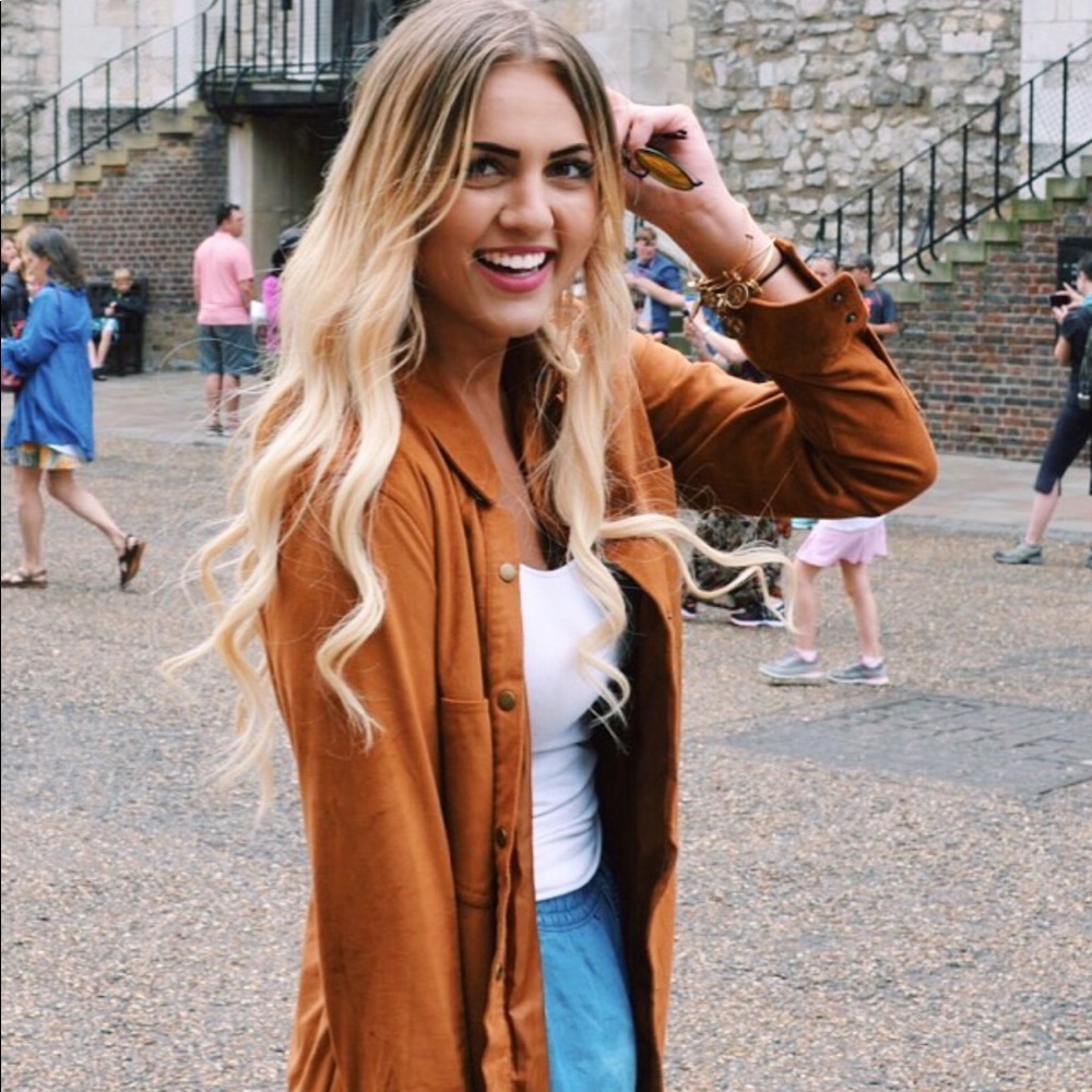 FOREVER 21 faux leather coat. Size medium